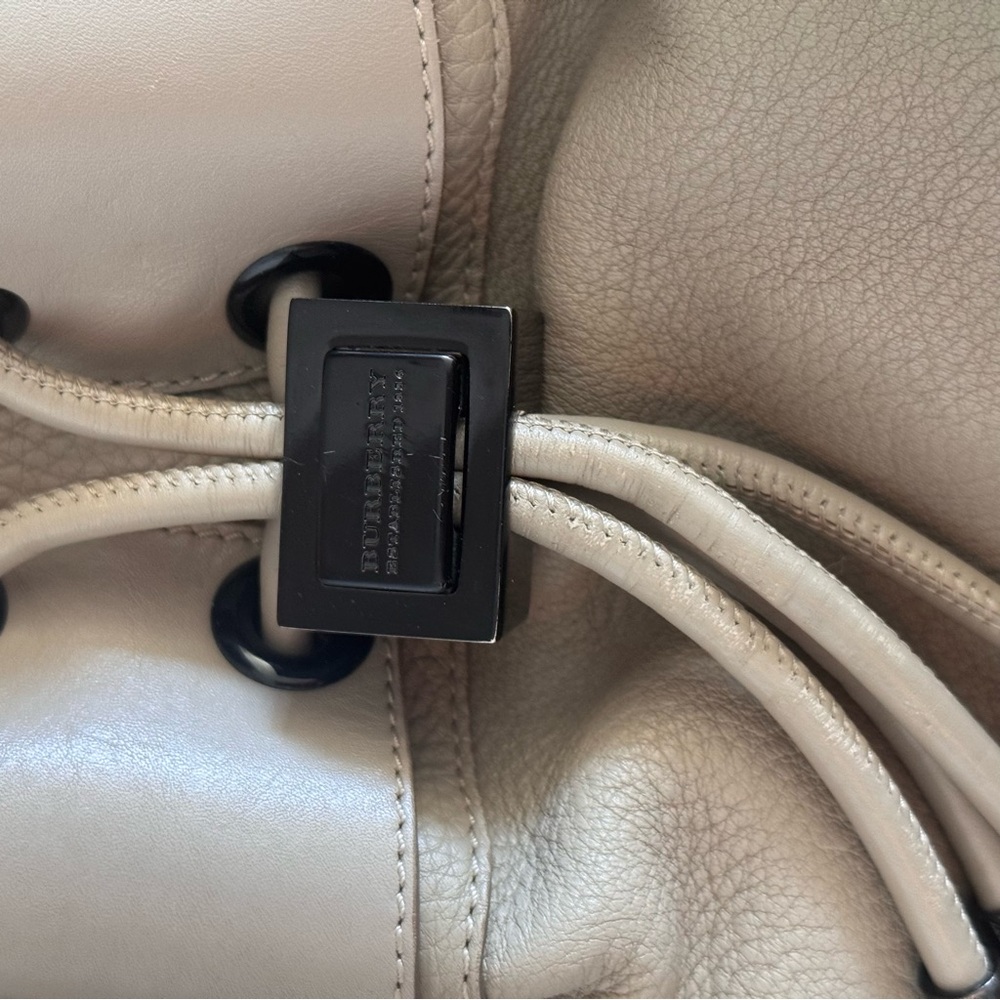 BURBERRY PRORSUM WARRIOR BAG Large Beige With Black Hardware Excellent Condition - Picture 3 of 14